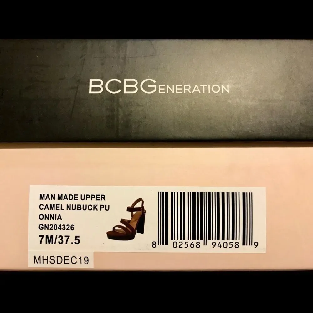 BCBGeneration ONNIA PLATFORM SANDAL in Camel